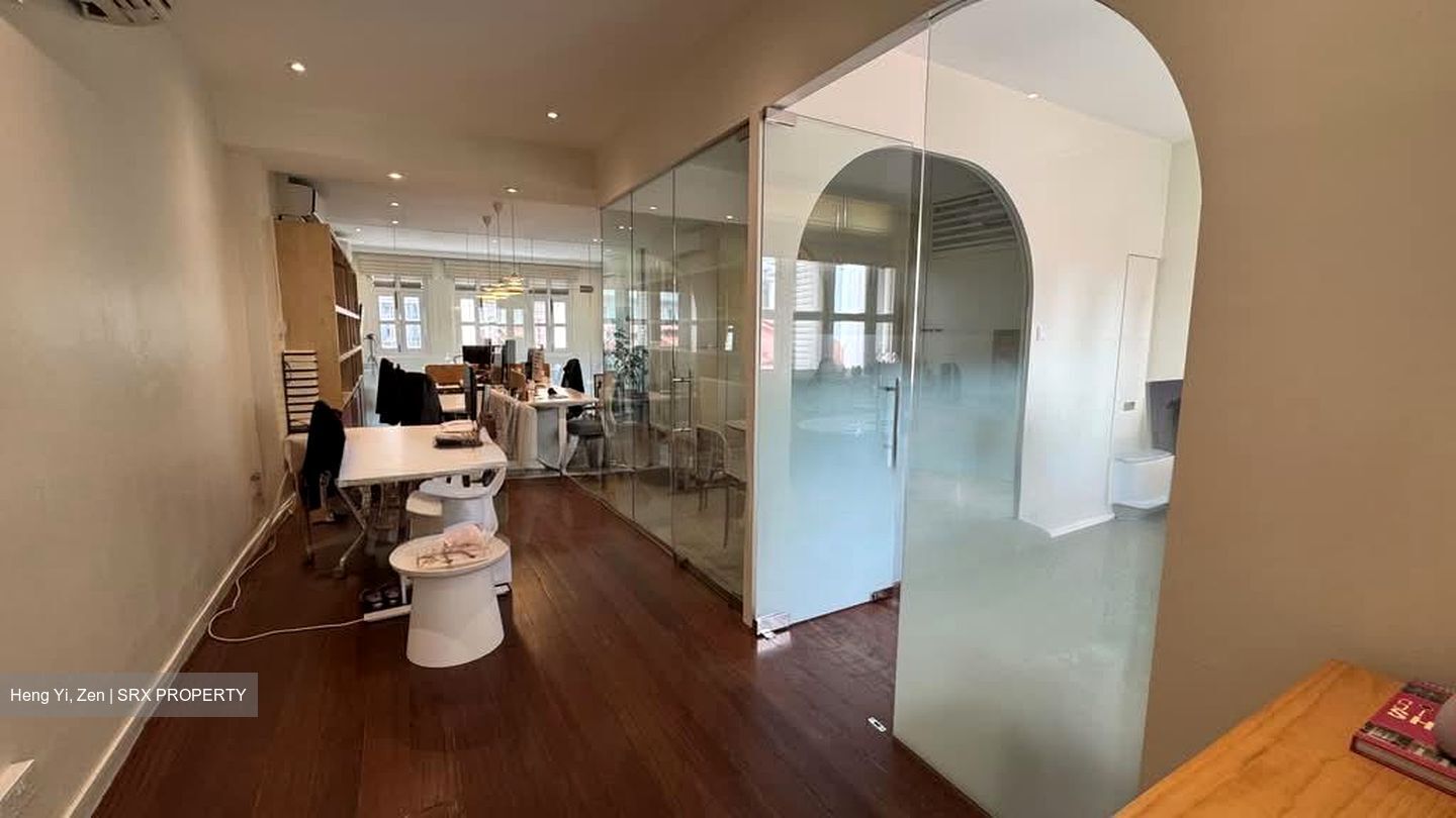Ann Siang Road (D1), Office #572598471